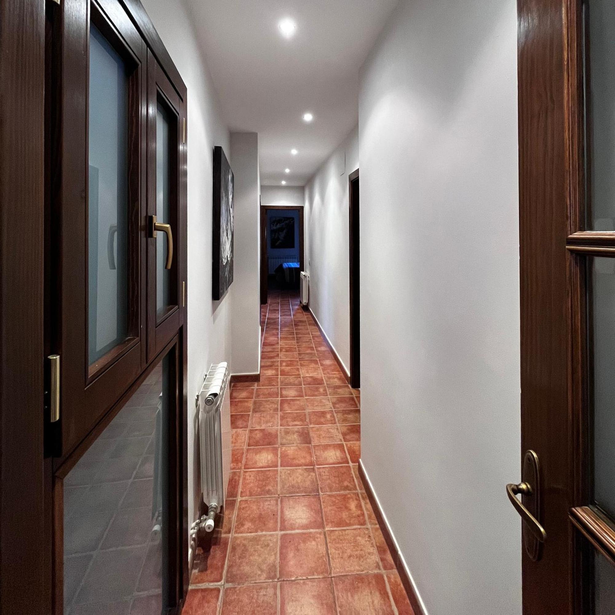 Apartamentos Angelus Plaza Mayor De Graus Eksteriør bilde