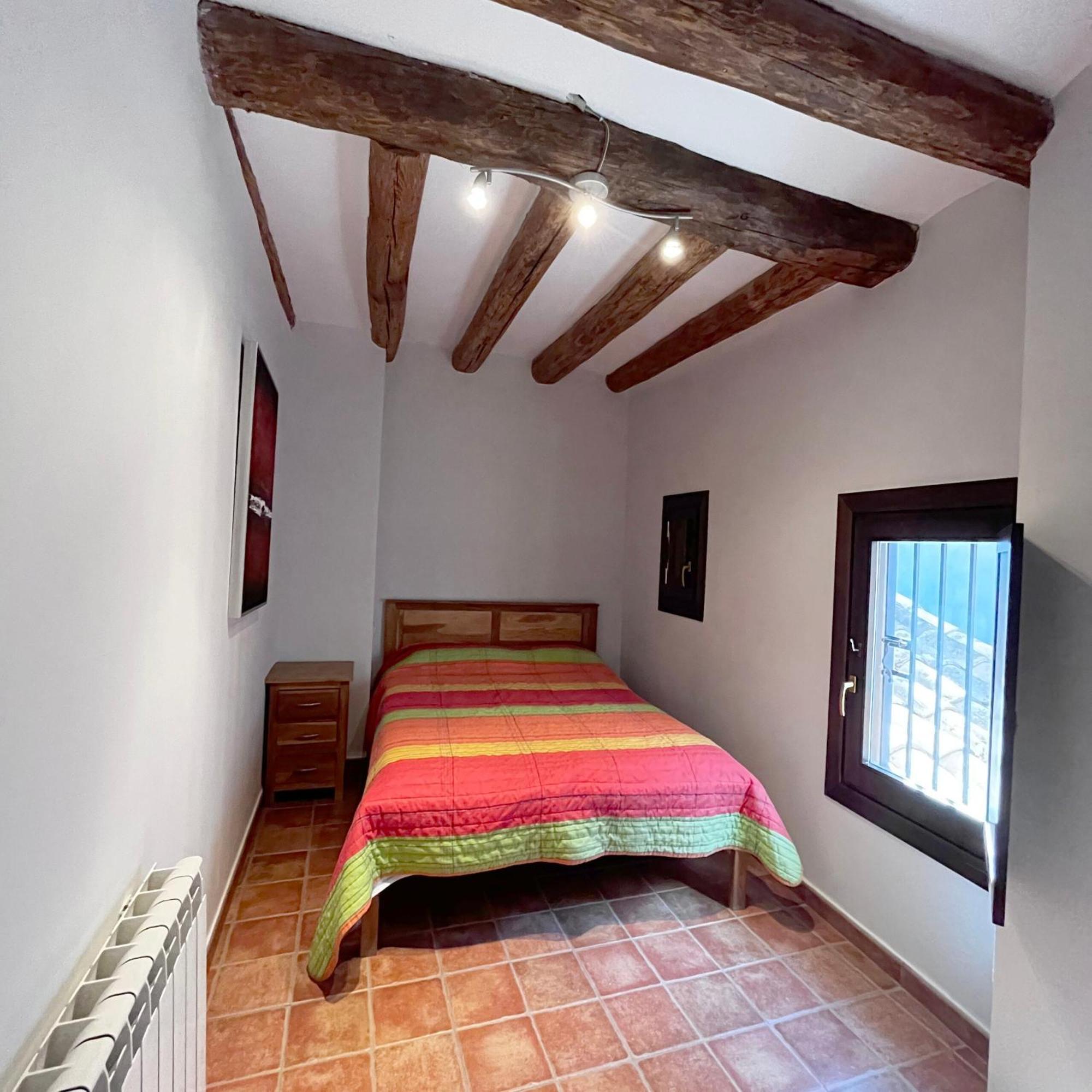 Apartamentos Angelus Plaza Mayor De Graus Eksteriør bilde