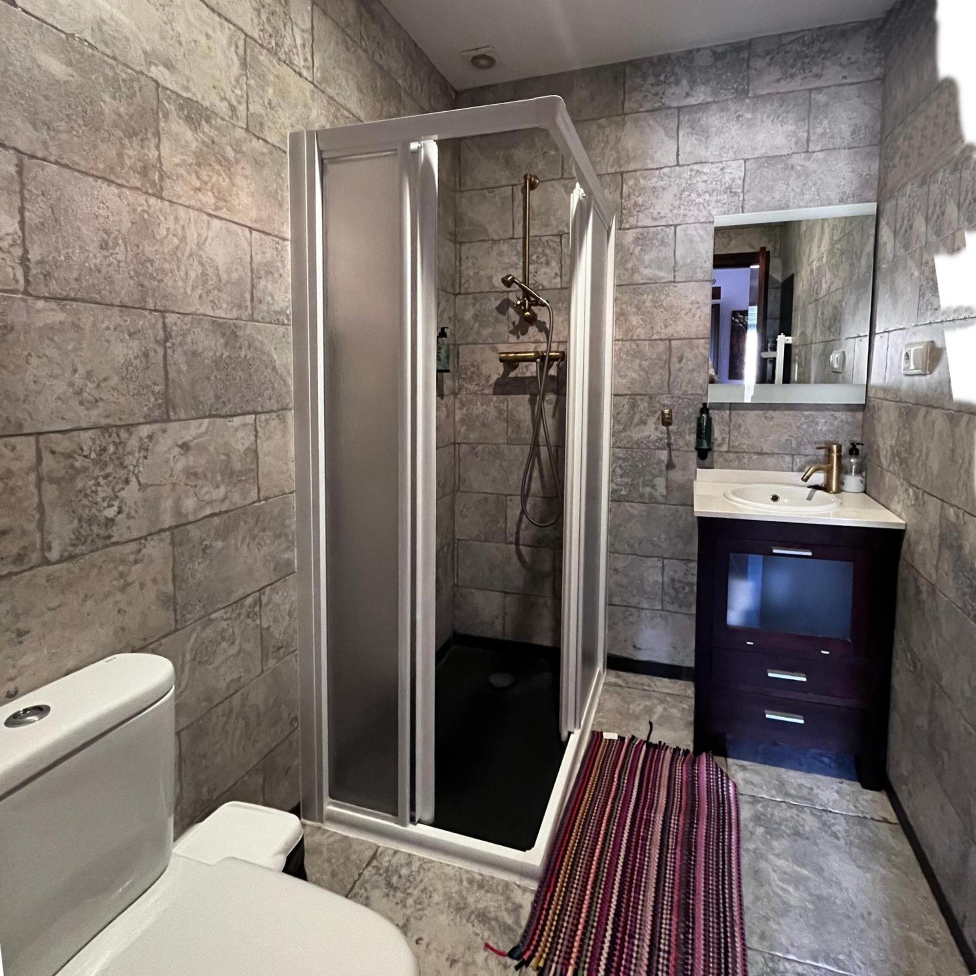 Apartamentos Angelus Plaza Mayor De Graus Eksteriør bilde