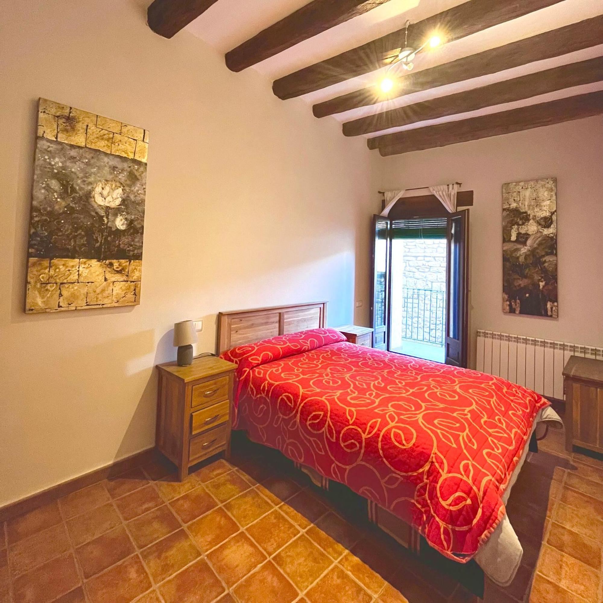 Apartamentos Angelus Plaza Mayor De Graus Eksteriør bilde