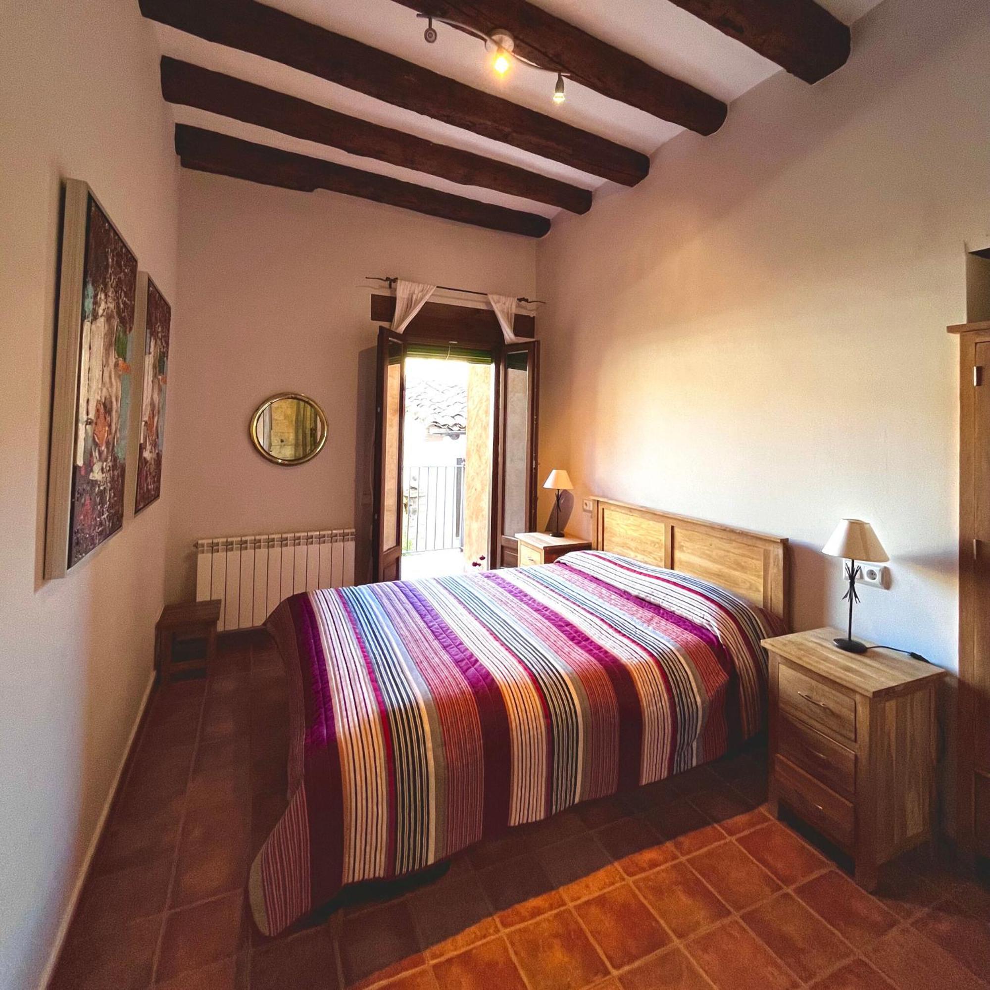 Apartamentos Angelus Plaza Mayor De Graus Eksteriør bilde